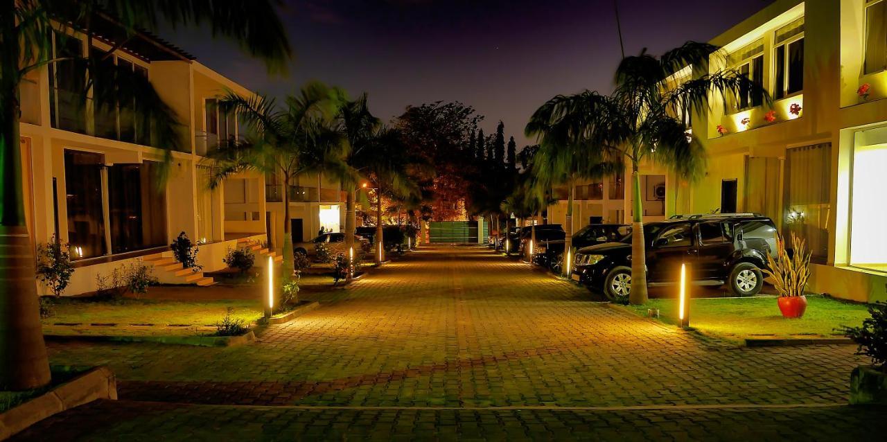 Azure Villas Dar es Salaam Exteriör bild
